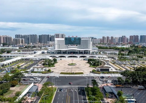 北海市：：：妄想引领贯串要素包管全历程 激活工业生长新动能