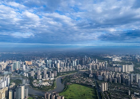 全链条助力都会生长与耕地；；；！《成都会暂时用地治理步伐》正式施行