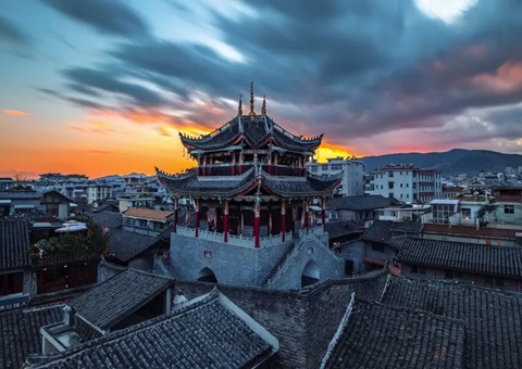 四川历史文化掩护传承   妄想“一核、、四廊、、五区、、多点”名堂